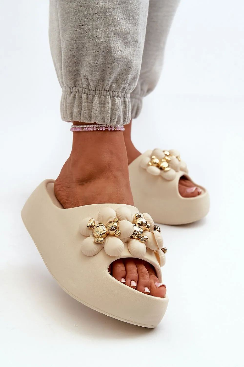 Flip-flops model 198599 Step in style
