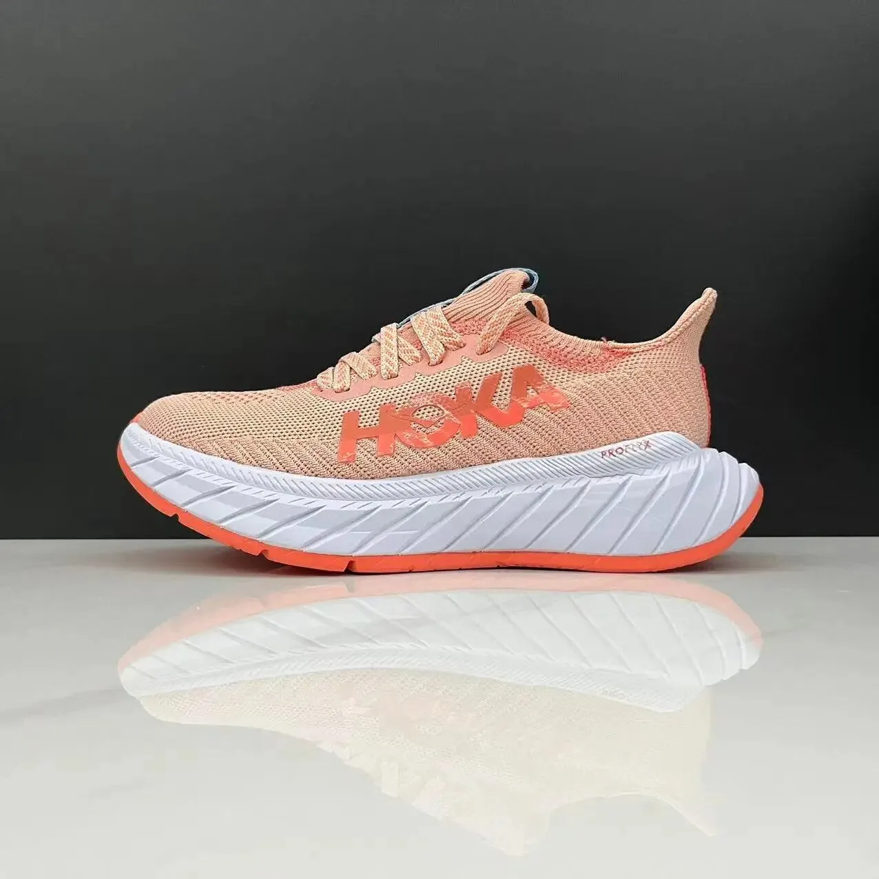 Hokas Running Shoes