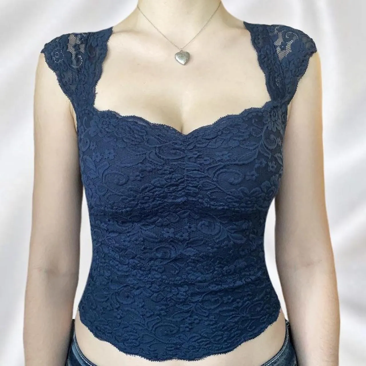 Vvsha - Lace Slim Short Sleeve Tee