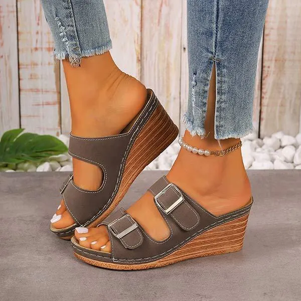 Women's Solid Color Buckle Strap Wedge Sandals 56480144C